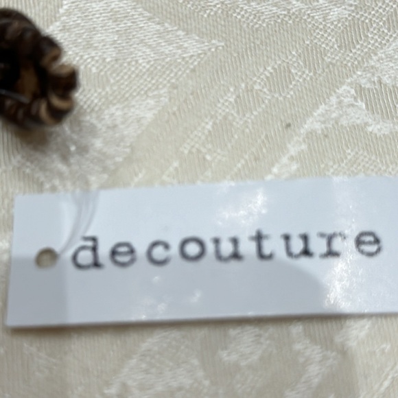 Unda Pendant paper wrapped wooden bead necklace - Picture 5 of 8